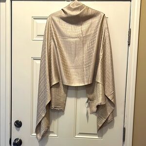NWT Calvin Klein Wrap/Scarf with Metallic Small Windowpane Design